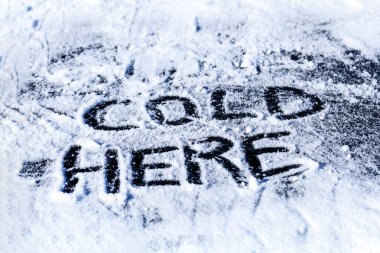 Buz soğuk burada yazıt.