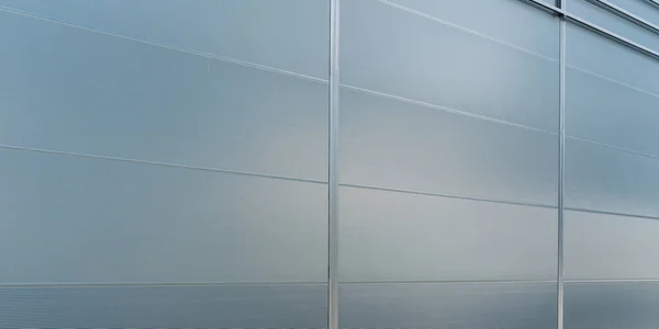 Özel gri panellerden oluşan bina duvarı yakın görünüm