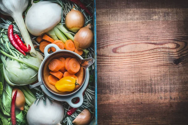 Fresh Seasonal Organic Local Vegetables Box Healthy Clean Eating Cooking — Stock Photo, Image