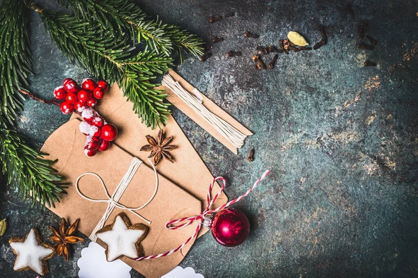 Fundo Natal Com Presentes Festivos Embalagem Biscoitos Decoração Vista Superior — Fotografia de Stock