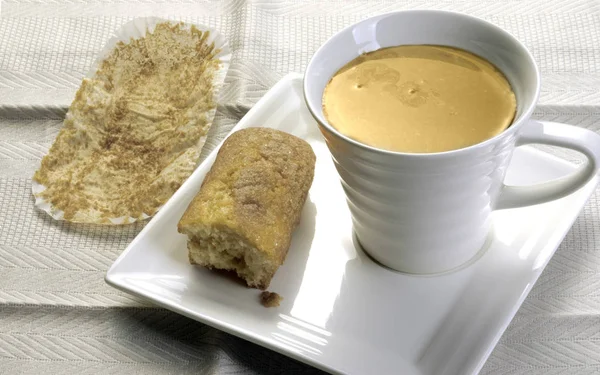 Taza de Caf con leche con bollera
