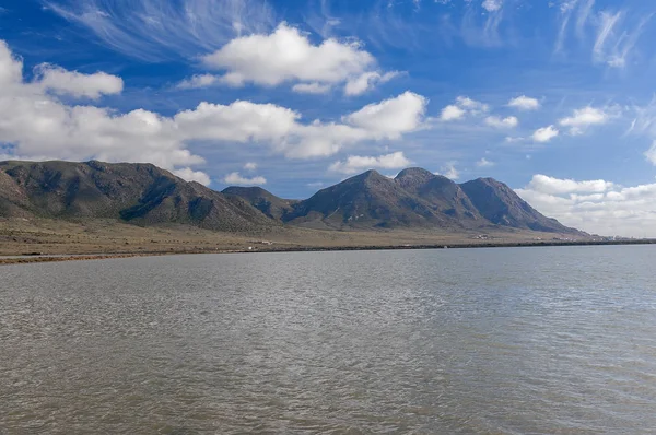 Sierra de Cabo de Gata, desde las salinas del mismo monbre