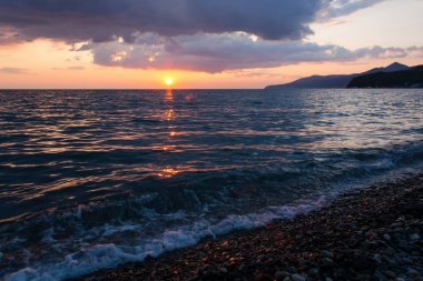 Denizde gün batımı