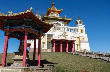 Elista altın Buddha Tapınağı
