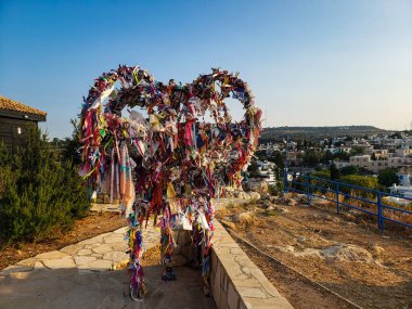 Dilek ağacı Saint Elijah chirch Protaras Kıbrıs
