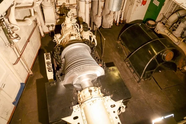 Murmansk, Rusya haziran 2019 Sovyet atomik buzkıran Lenin Motor odası, buhar türbini İçişleri