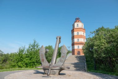 A monument to the sailors submariners who died in peacetime submarine Kursk clipart