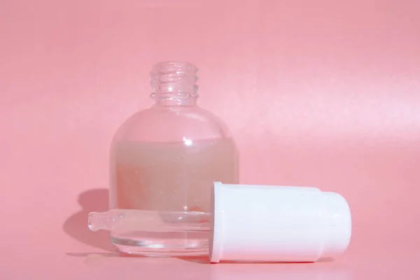 Bella Pelle Piatto Laici Cura Rosa Siero Liquido Contagocce Minimale — Foto Stock