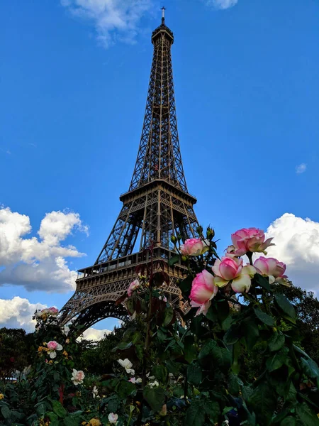 Eiffel Torony Párizsban — Stock Fotó