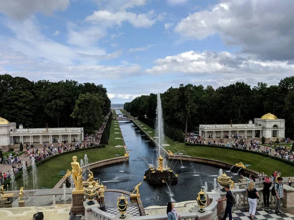 Çeşme peterhof, Rusya Federasyonu