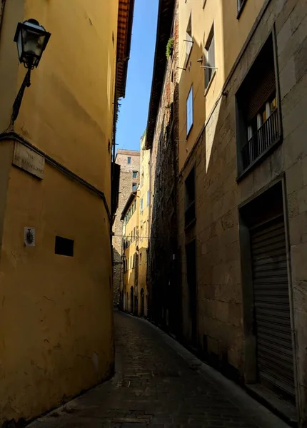 Eski şehrin dar sokakları