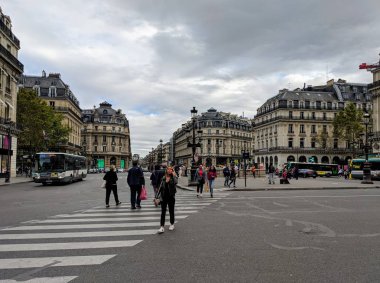Paris kare gün görünümü