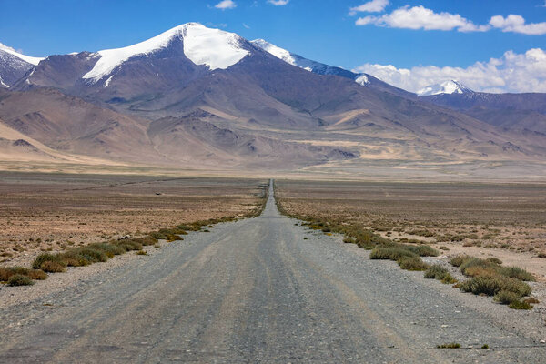 Дорога OSH-Dushanbe! Памирское шоссе, одна из частей Великого Шелкового пути
!