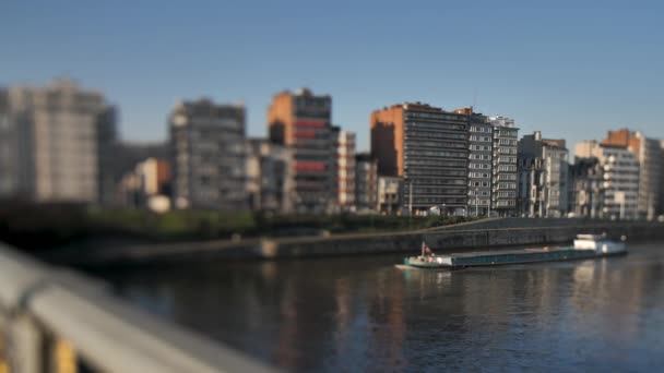 Barca Sul Canale Sul Canale Città — Video Stock