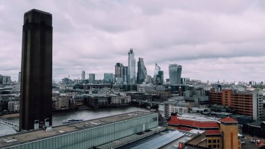 Londra, Birleşik Krallık-Circa Haziran 2019: Tate Modern gözlem güvertelesi 'nden.