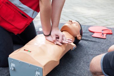 İlk yardım ve Cpr eğitim