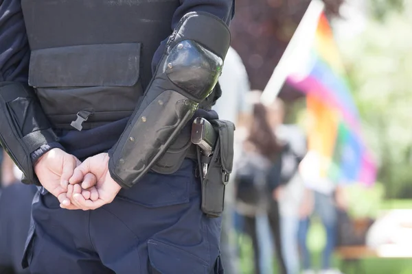 Ufficiale Polizia Servizio Durante Parata Dell Orgoglio Lgbt — Foto Stock