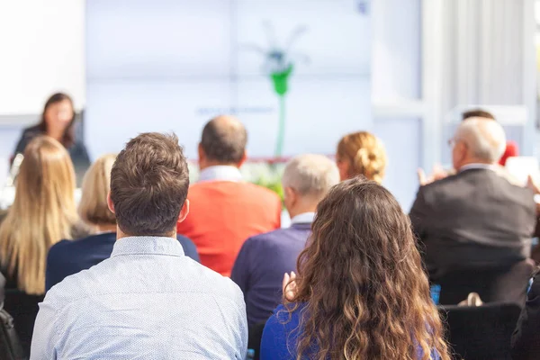 Business oder professionelle Konferenz — Stockfoto