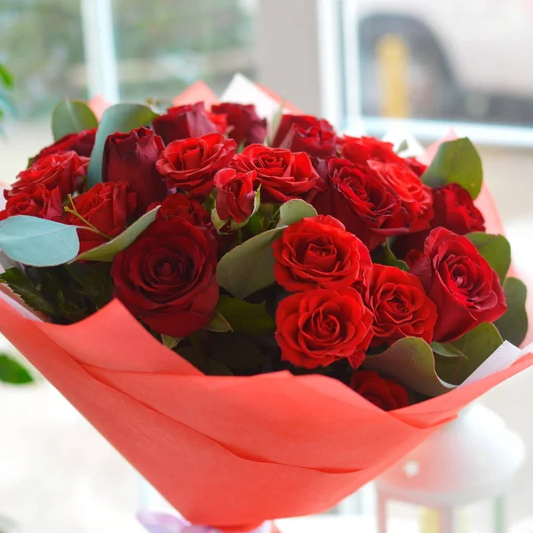Schönen Schönen Strauß Roter Rosen Für Blumenladen Konzept Des Blumenladens — Stockfoto