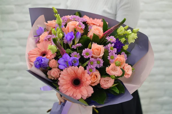 Close Mooie Mooie Boeket Van Gemengde Bloemen Flower Shop Concept — Stockfoto