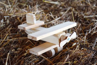 rustik ahşap vintage el yapımı oyuncaklar.