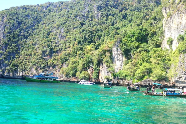 Διακοπές στην Ταϊλάνδη. Δασικό θαλάσσιο τοπίο. — Φωτογραφία Αρχείου