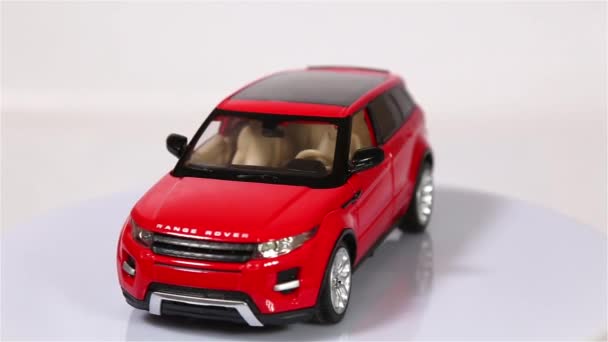 Berlin Germany January 2019 Red Range Rover Evoque Scale Model — Stock Video