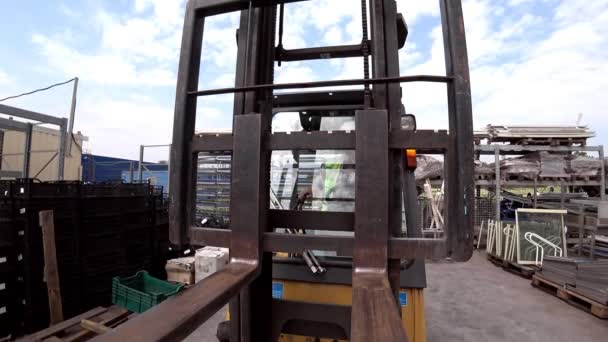 Working Forklift Warehouse Outdoors — Stock Video