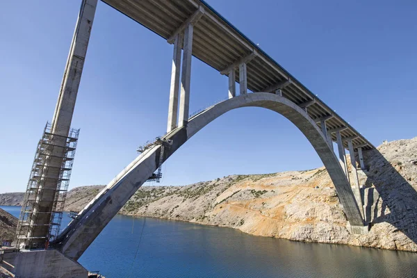 Renovação Danos Corrosão Arco Pilares Ponte Concreto Maslenica Rodovia Croácia — Fotografia de Stock