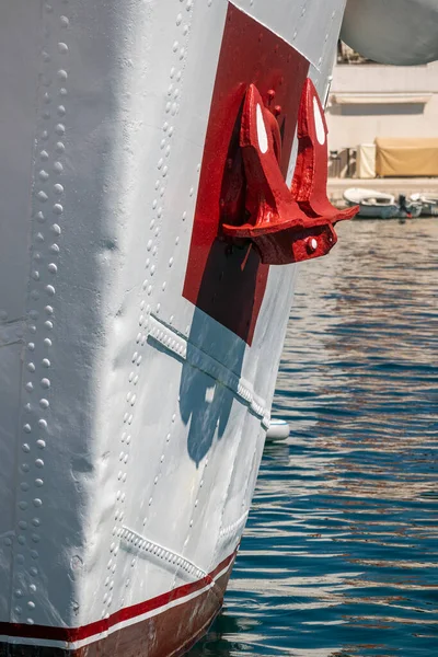 Rode Anker Witte Klinknagels Bekisting Van Het Scheepsvoorportaal Aan Adriatische — Stockfoto