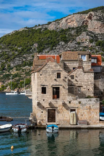 Панорама Комизы Поселок Рыбацкий Порт Острове Вис Адриатическом Море Хорватии — стоковое фото
