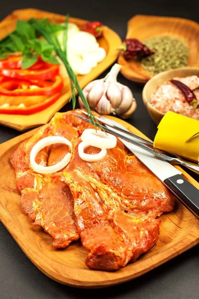 Cuello Cerdo Marinado Crudo Preparación Carne Para Asar Carne Cerdo — Foto de Stock