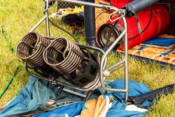 Nahaufnahme Rostiger Heißluftballon Feuerlöscher Aus Metall Gasbrenner Für Ballons Vorbereitung — Stockfoto