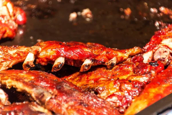 Detalle Costillas Barbacoa Grupo Costillas Cerdo Parrilla Comida Grasosa Poco —  Fotos de Stock