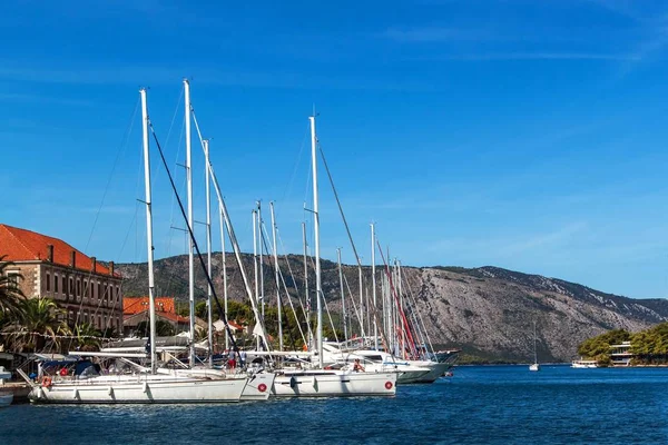 Stari Grad Chorvatsko Září 2018 Lodě Přístavu Stari Grad Nejstarší — Stock fotografie