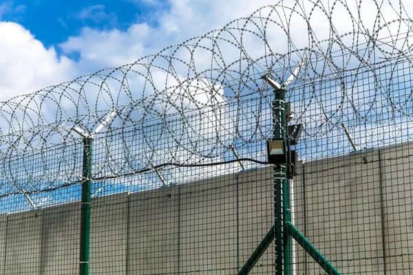 Barbed Wire Concrete Wall Military Base State Border Prison Wall — Stock Photo, Image