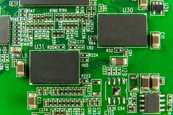 回路基板 電子計算機ハードウェア技術 マザーボードのデジタルチップ 多くの電気部品を備えたプリント回路基板 — ストック写真