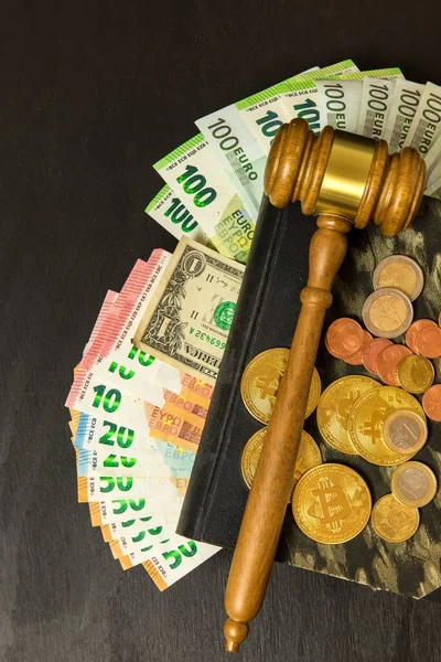 Money Judges Hammer Wooden Table Representation Corruption Bribery Judiciary Bribery — Stock Photo, Image