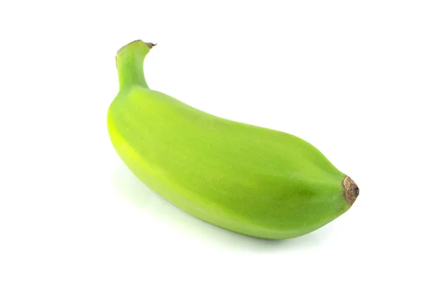 Зеленые Бананы Изолированы Свежие Сырые Бананы Зеленые Изолированы Белом Фоне — стоковое фото