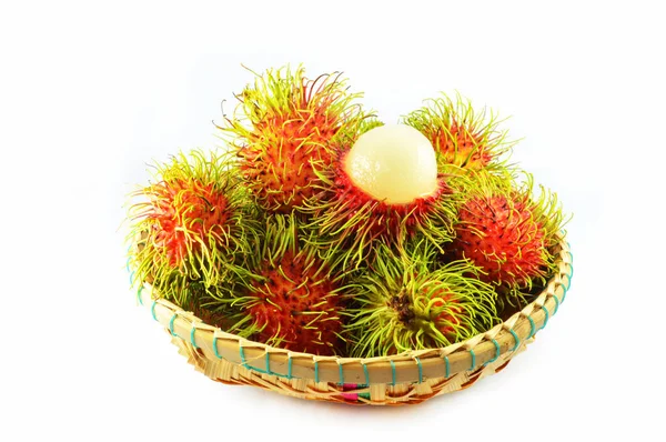 Récolte Rambutan Fruits Sur Panier Isolé Mûr Fruits Tropicaux Rouges — Photo
