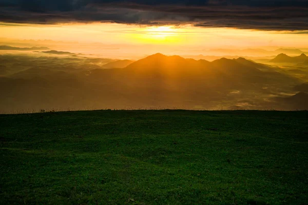 Схід Сонця Пейзаж Драматичний Небо Хмара Ранок Красивий Схід Сонця — стокове фото