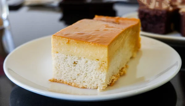 Dessert Délicieux Vue Dessus Gâteau Lait Tranche Vanille Sur Plaque — Photo