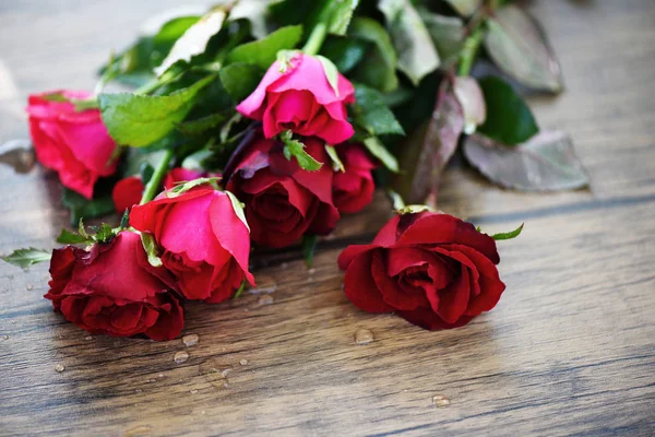 Ramo Flores Rosa Roja Rosas Rosadas Rojas San Valentín Amor —  Fotos de Stock