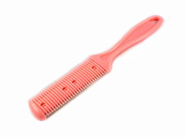 ustura ile iki tek kuaför berber araçları beyaz arka plan üzerinde izole tarak