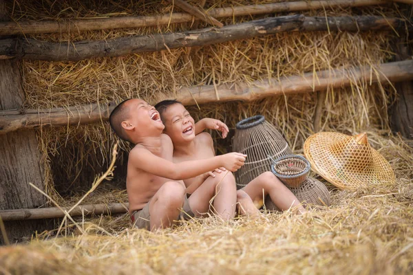 Asia Gyermek Nevetni Fiú Barátja Boldog Vicces Nevetett Mosoly Mezőgazdasági — Stock Fotó