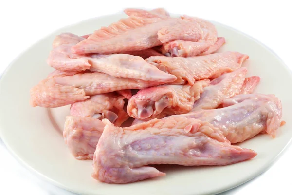 Frische Rohe Hühnerflügel Auf Teller Isoliert Auf Weißem Hintergrund — Stockfoto