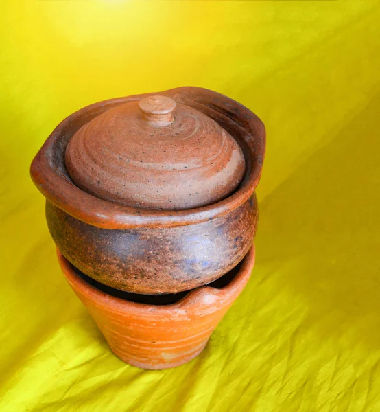 Clay Pots Baked Boiled Cooking Food Yellow Background — Stock Photo, Image