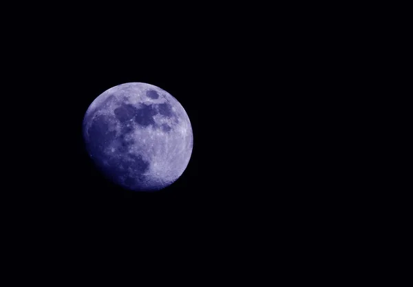 Суперголубая Луна Черном Фоне Настоящая Луна Темном Ночном Небе — стоковое фото