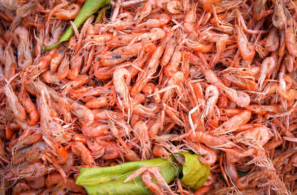 Small shrimps fried Crispy with Seasoning bergamot leaf