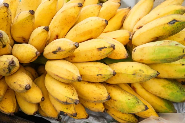 Uzavřete banánový plod/banda zralých banánů pozadí textury — Stock fotografie